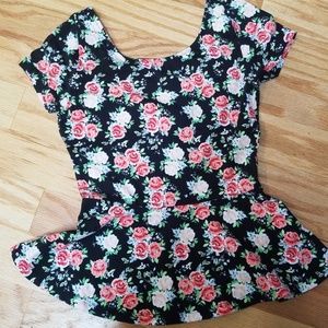 Divided Peplum Top Size Small